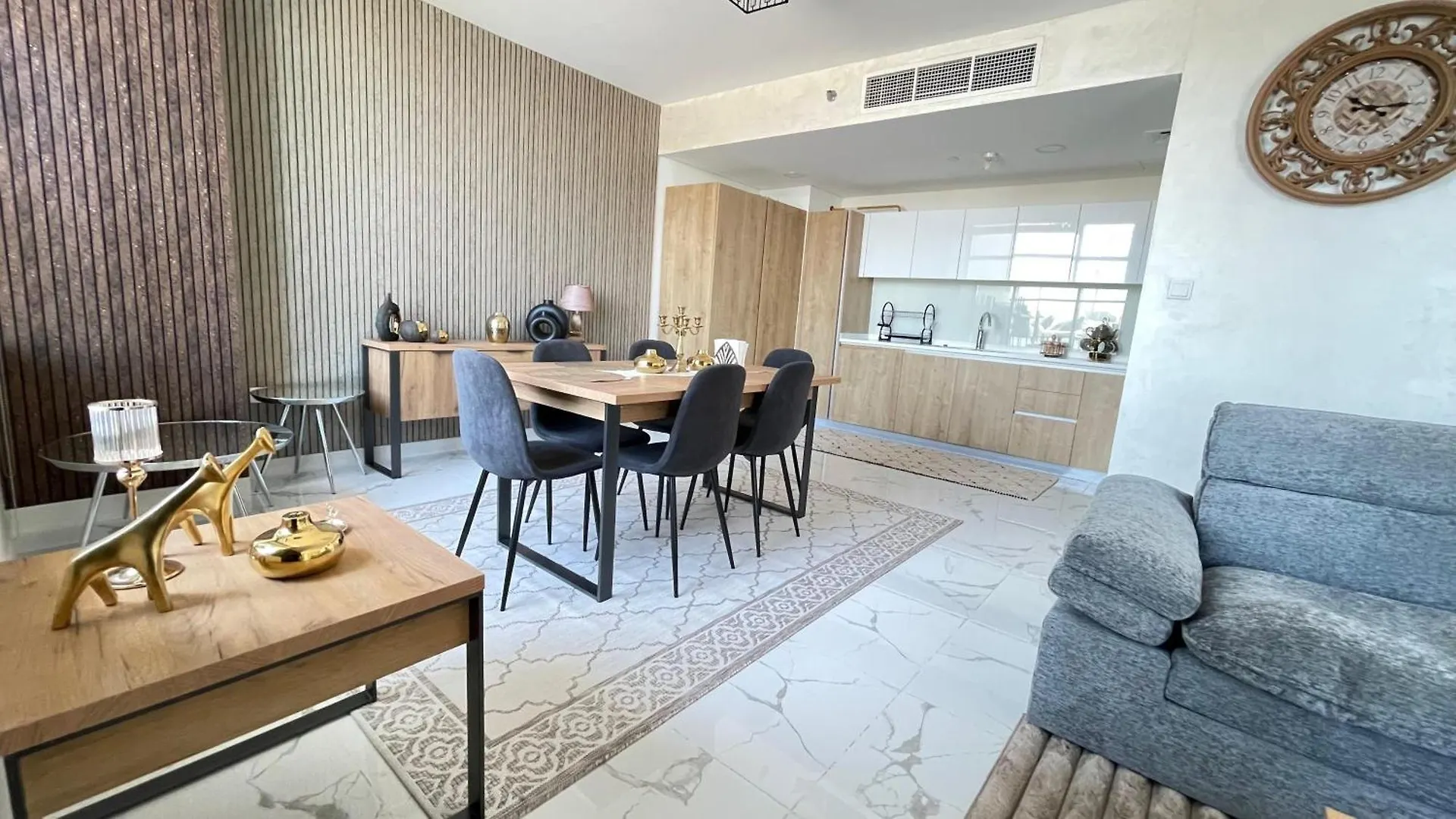 For Rent Apartment In Abu Dhabi 0*,  United Arab Emirates